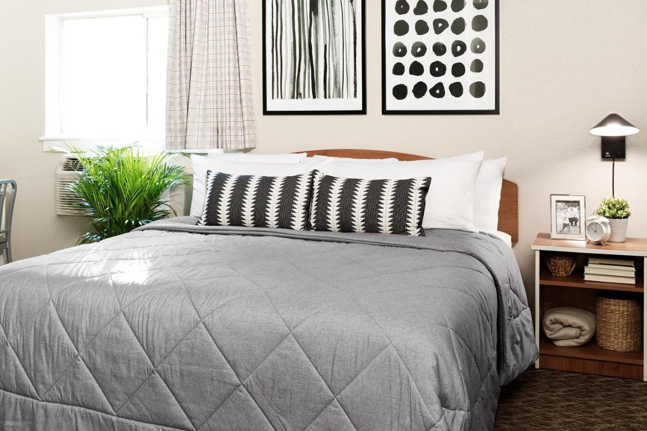 Intown Suites Extended Stay Select Hampton Va Bagian luar foto