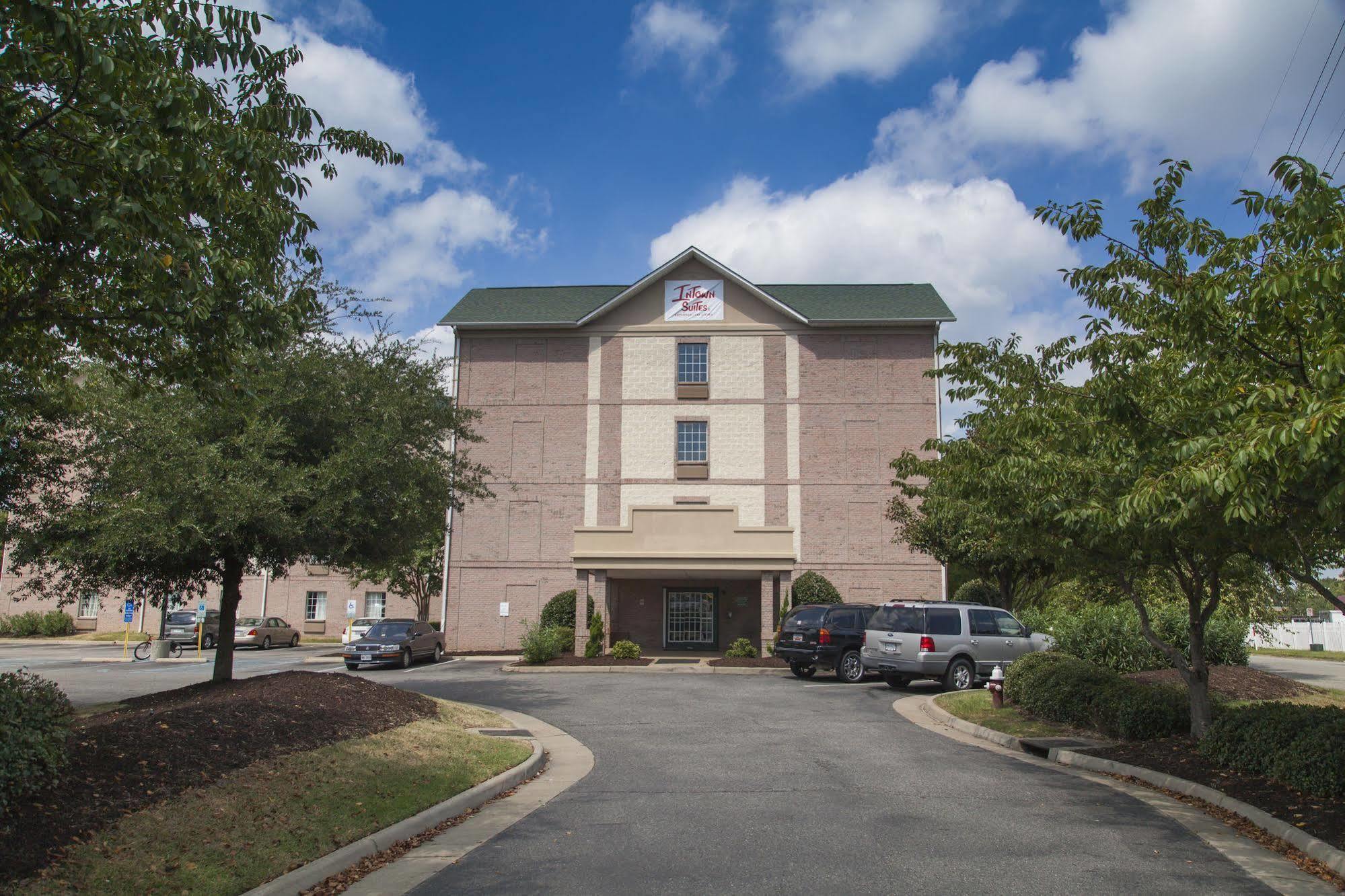 Intown Suites Extended Stay Select Hampton Va Bagian luar foto