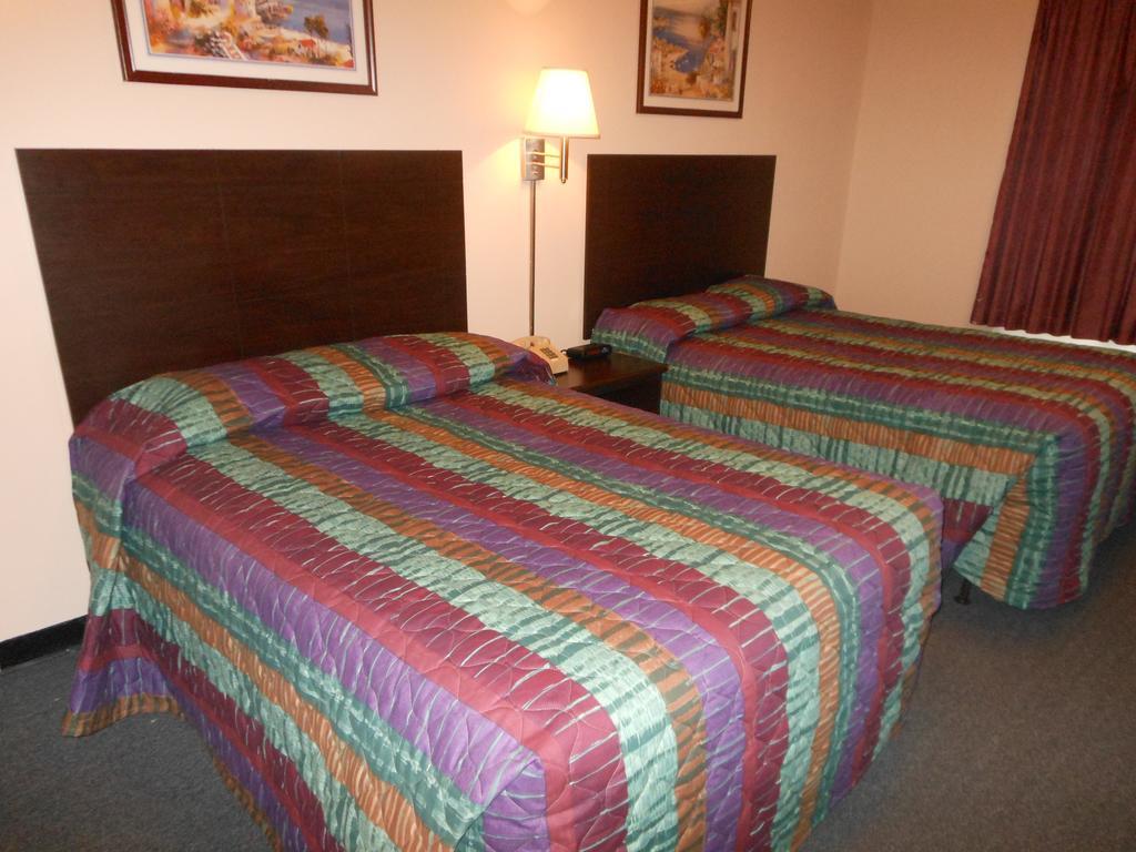 Intown Suites Extended Stay Select Hampton Va Bagian luar foto