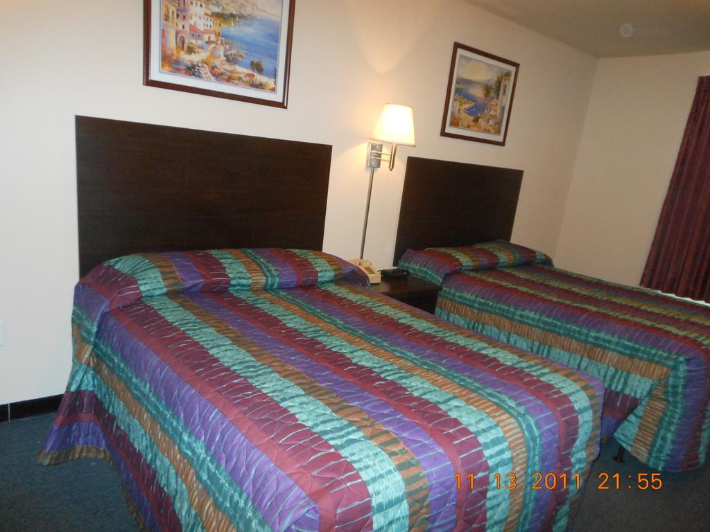 Intown Suites Extended Stay Select Hampton Va Bagian luar foto