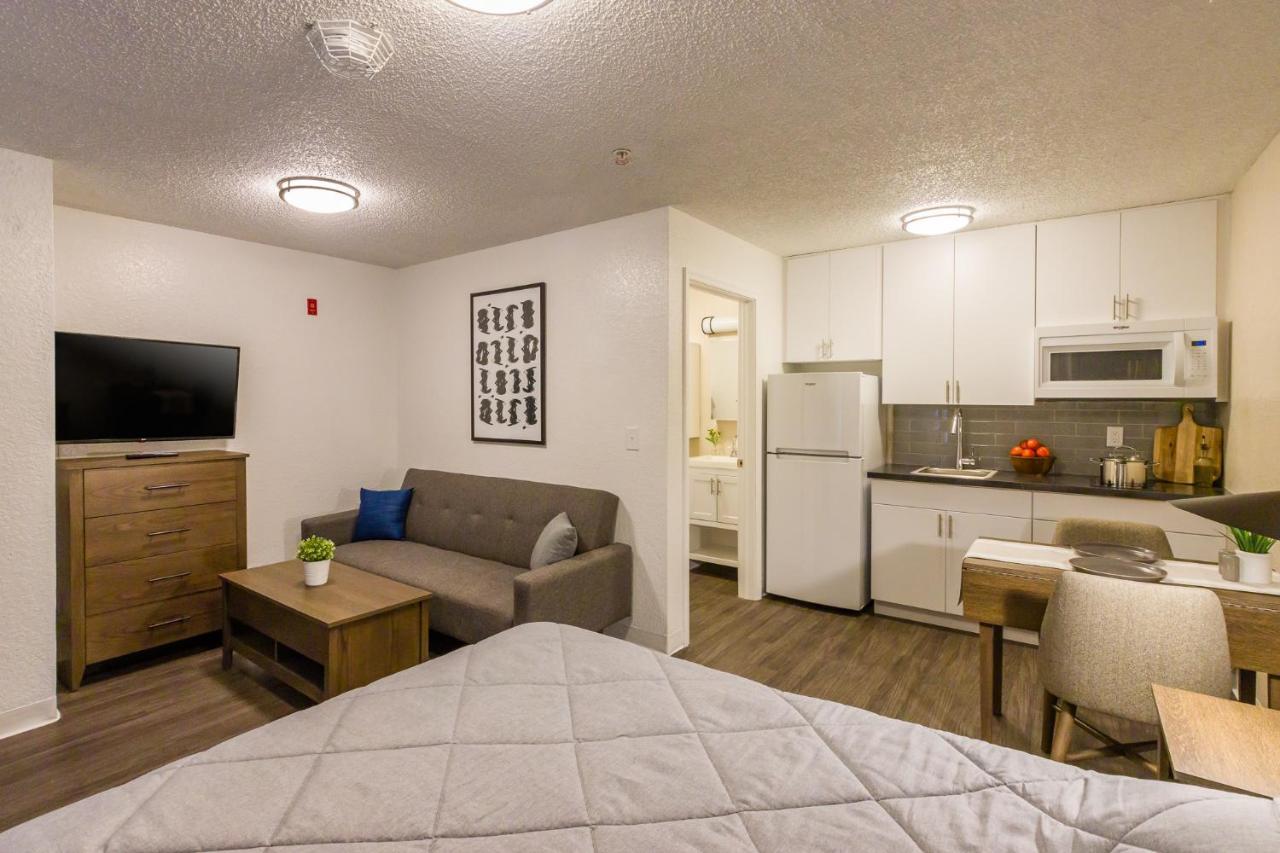 Intown Suites Extended Stay Select Hampton Va Bagian luar foto