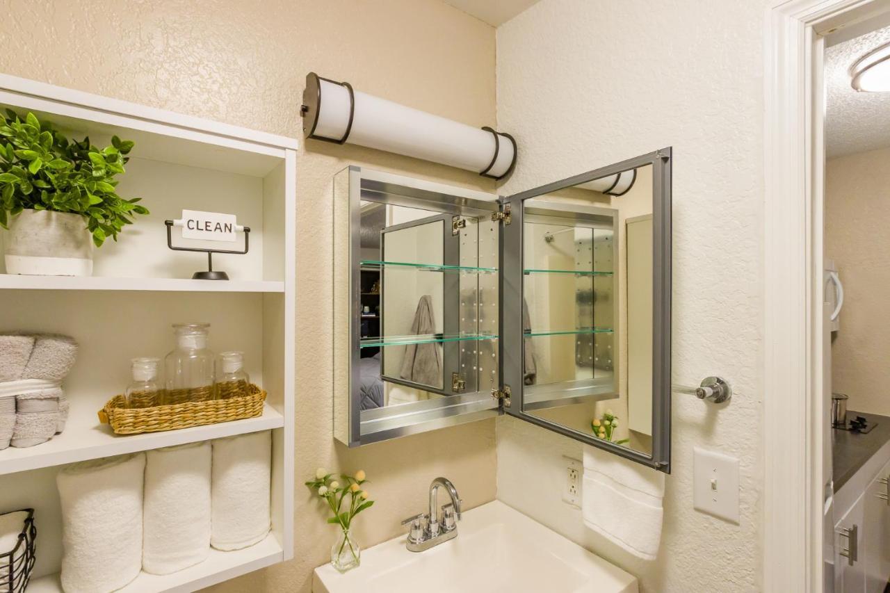 Intown Suites Extended Stay Select Hampton Va Bagian luar foto